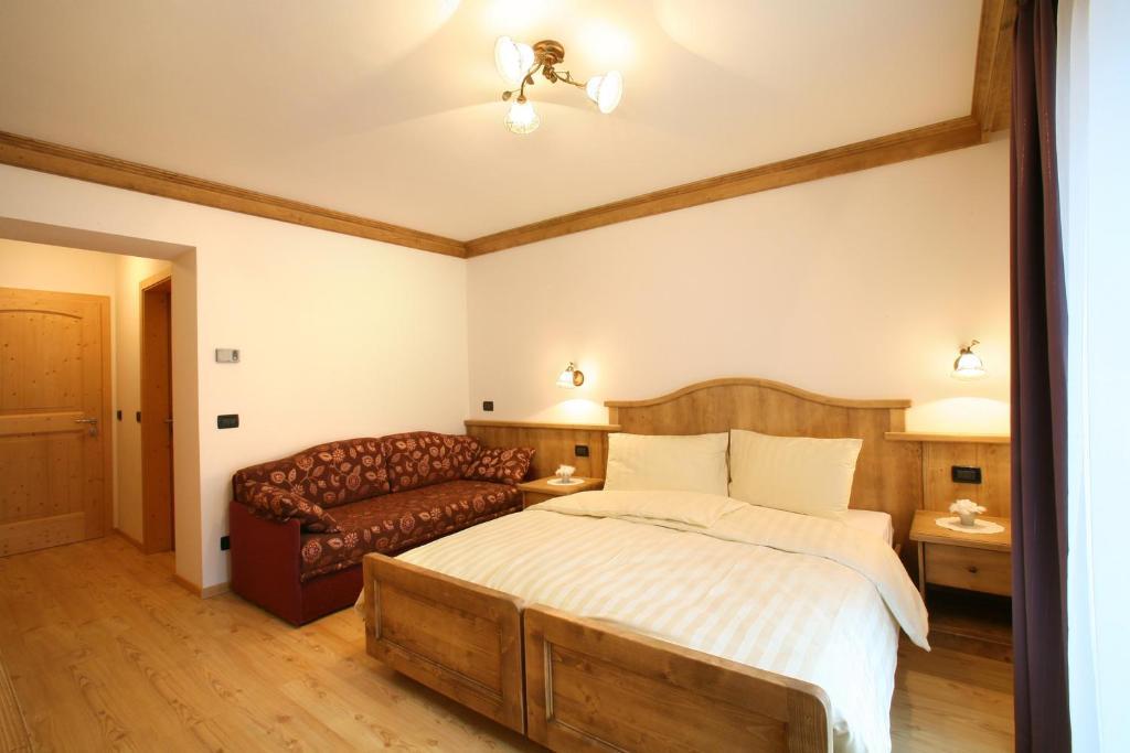 Garni Pra Fiori Hotel Campitello di Fassa Cameră foto
