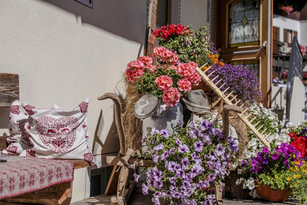 Garni Pra Fiori Hotel Campitello di Fassa Exterior foto